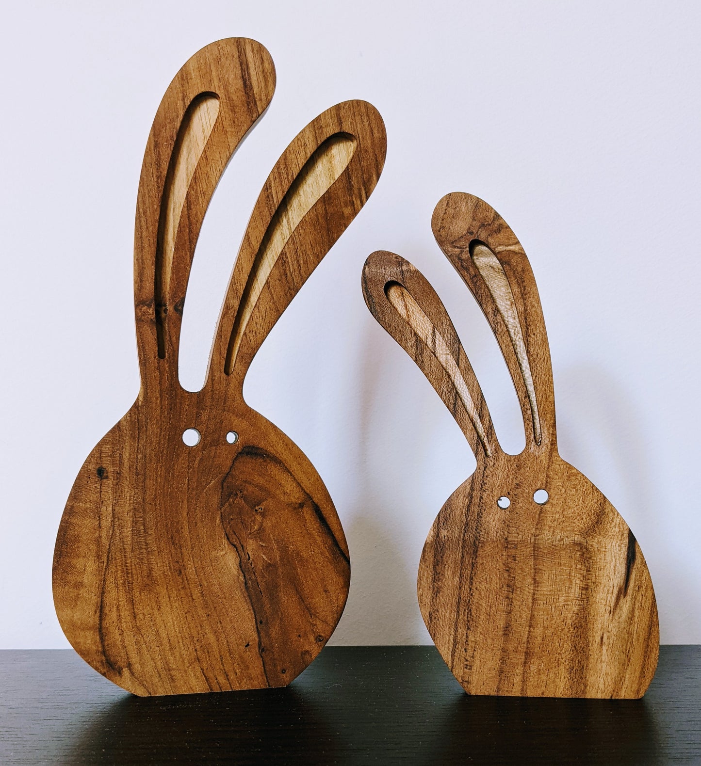 Duo de Lapin en bois de Teck