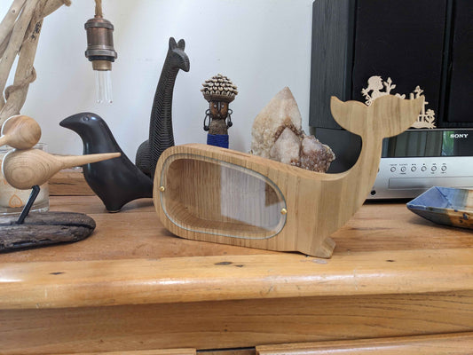 Tirelire baleine en bois