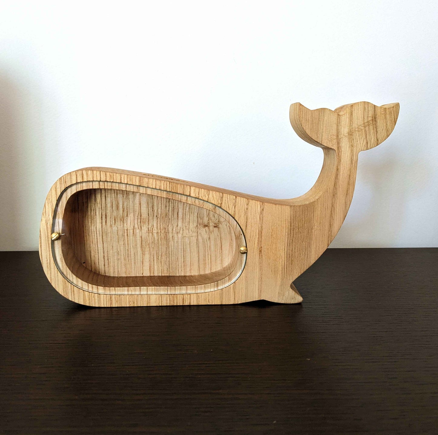 Tirelire baleine en bois