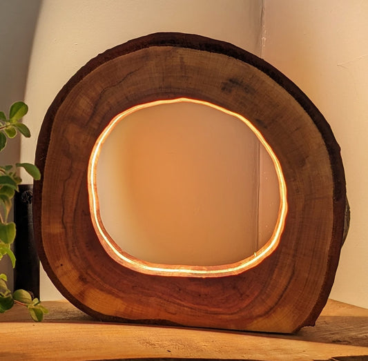 Lampe en tranche de prunier