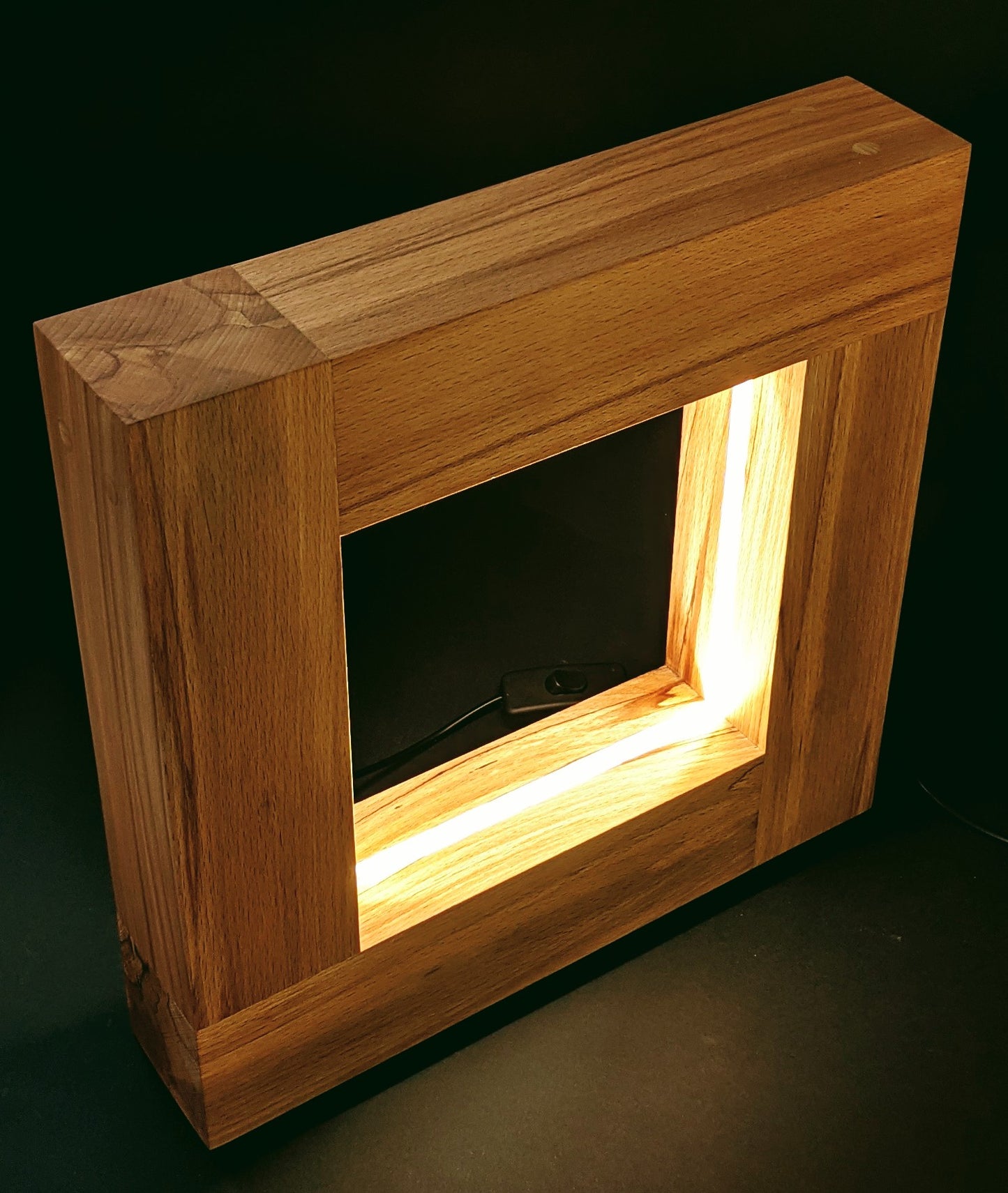Lampes en bois et leds design LBW