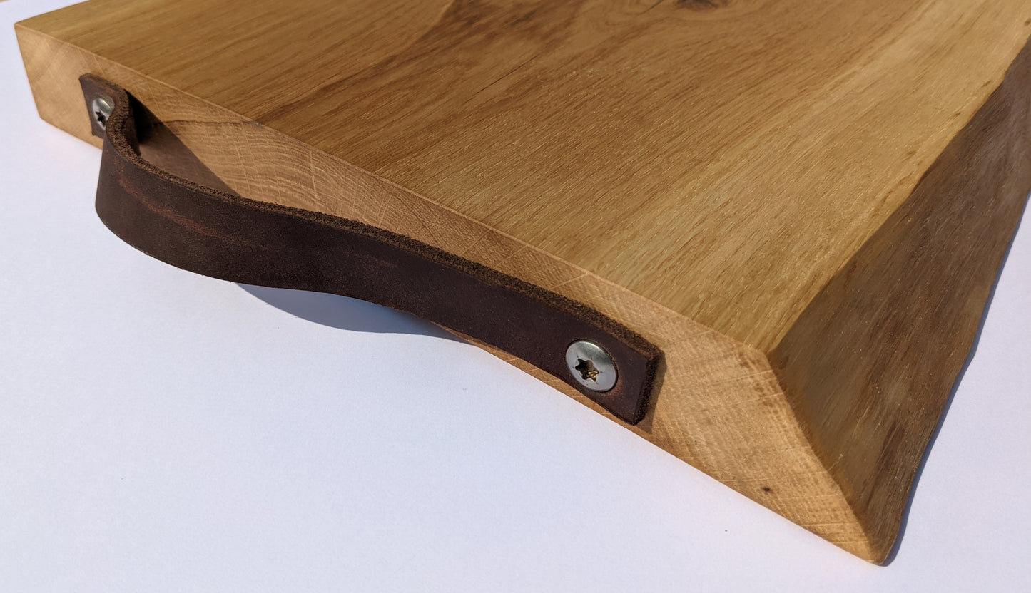 Planche à découper en Chêne avec incrustation résine epoxy