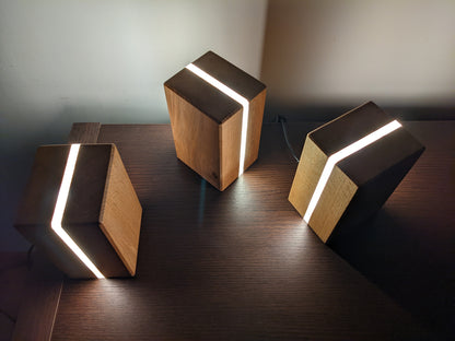Lampe ou veilleuse en bois de Hêtre & Leds