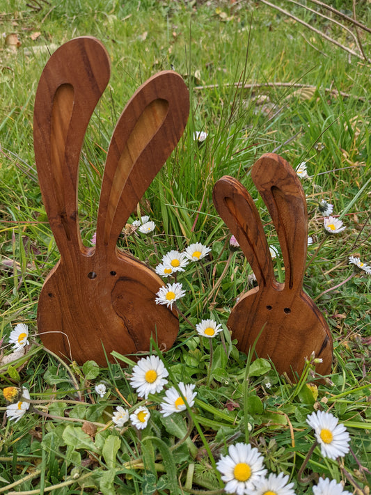Duo de Lapin en bois de Teck